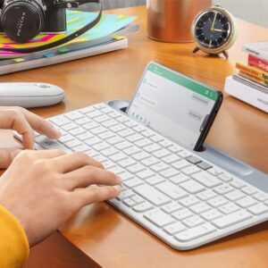 Logitech K580 Slim Multi-Device Bluetooth Keyboard - Off-White (PC/Mac) - Image 3