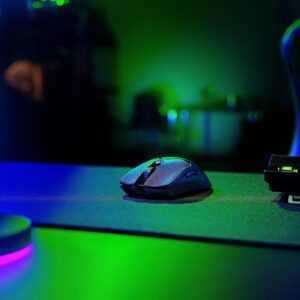 Razer Viper V2 Pro - Wireless Gaming Mouse (PC) - Image 5