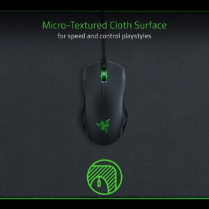 Razer Goliathus Chroma Extended - Soft Gaming Mouse Mat with Chroma (PC) - Image 4